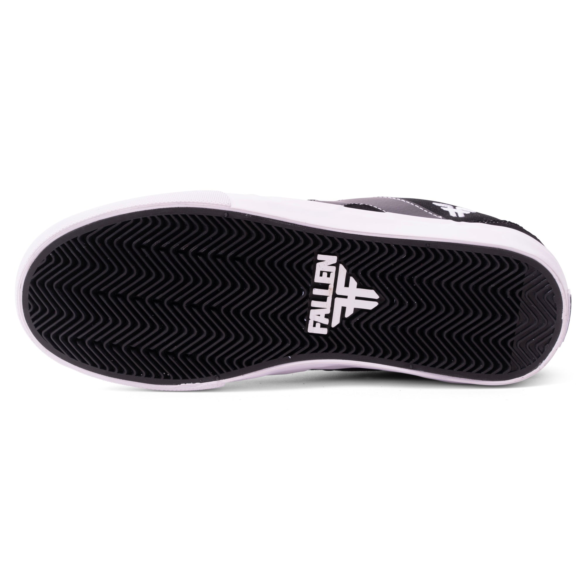 The Knockout - Kanaan Dern | Black/White