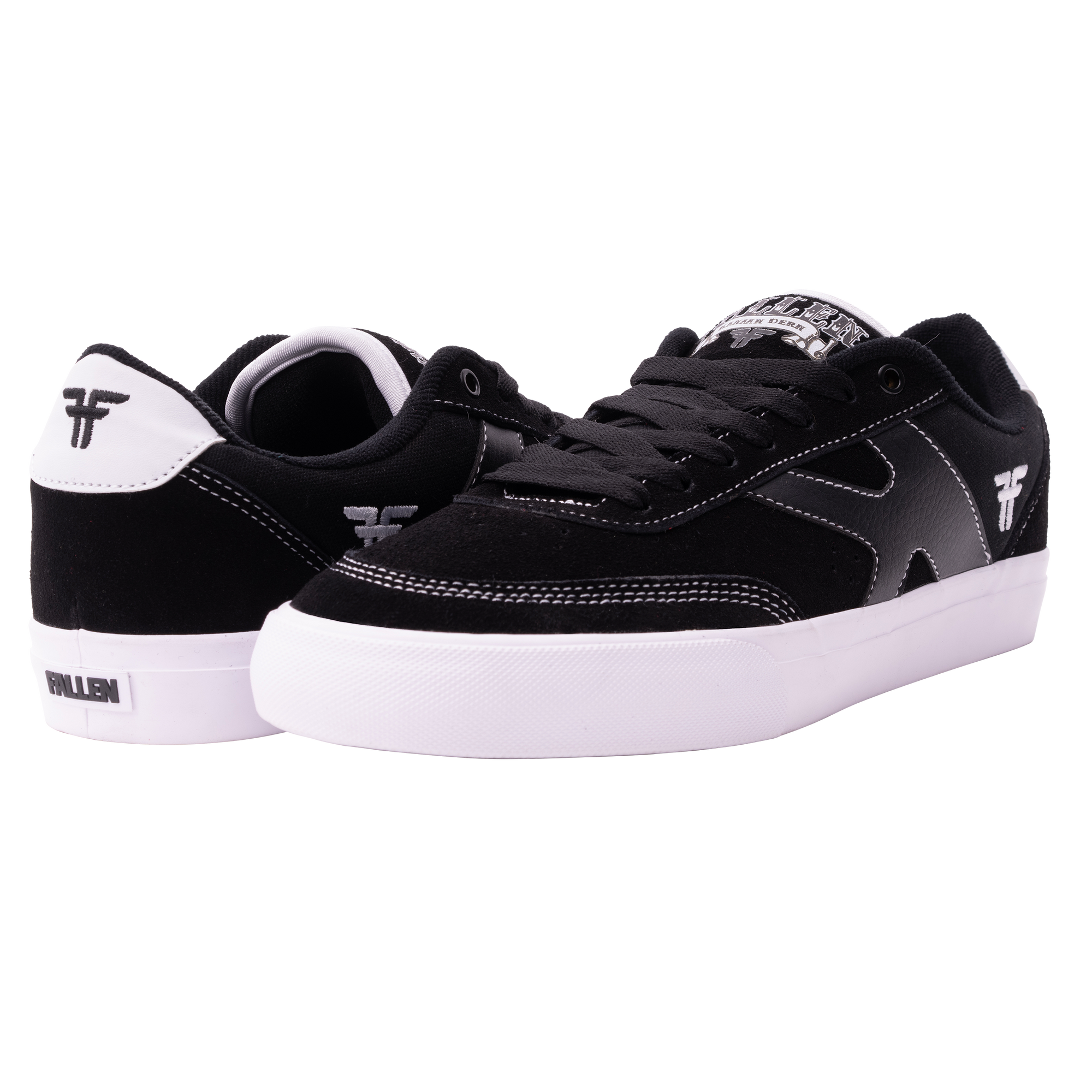The Knockout - Kanaan Dern | Black/White